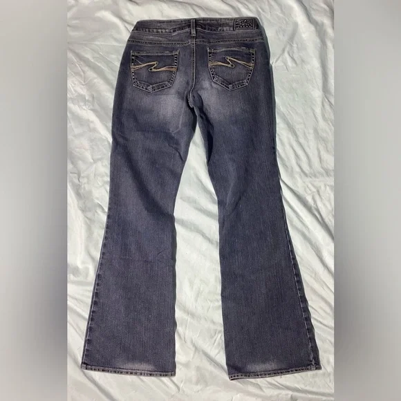 Silver Jeans Aiko Bootcut Medium Wash Size 27X31 (US 4) - Picture 4 of 15